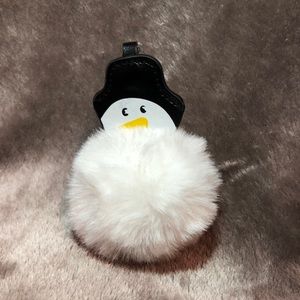 Sweet lil snowman used as keychain or clasp latch